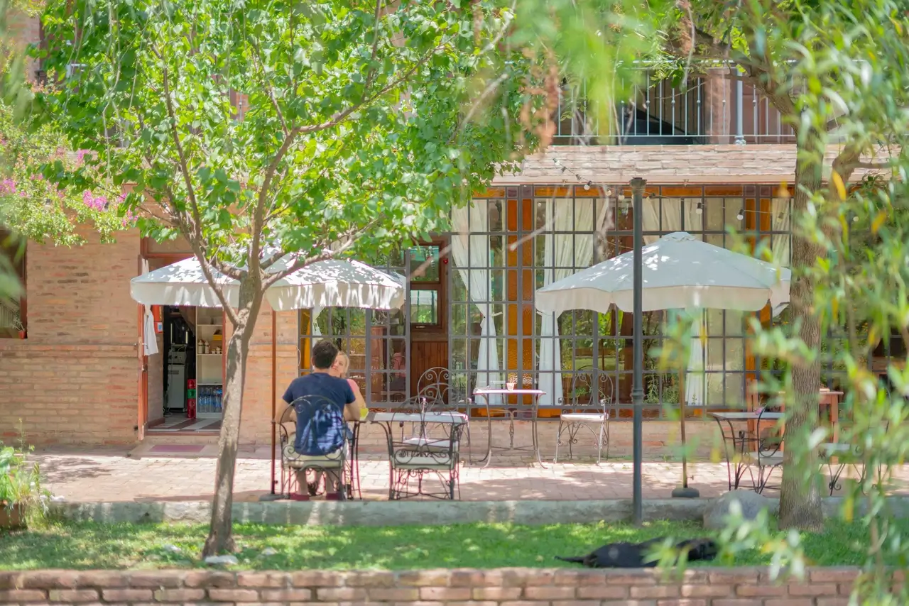 Biblioteca del hostal