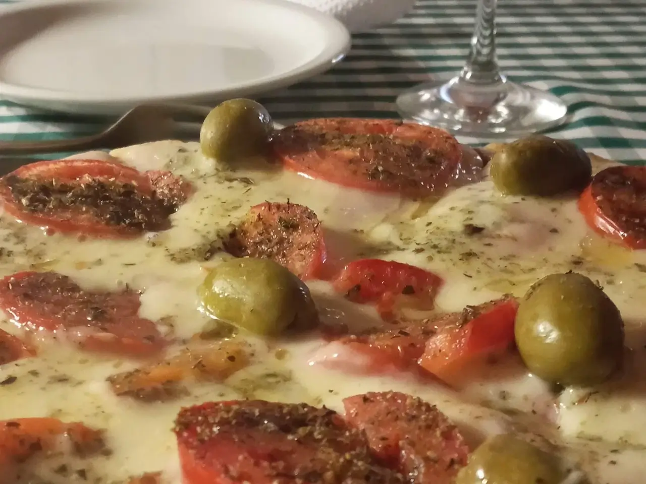 Pizzas casera recién horneadas